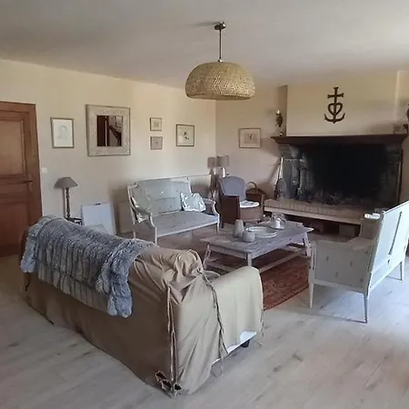 Grande Maison Familiale - 9 Chambres, 16 Couchages, * 巴祖热尔